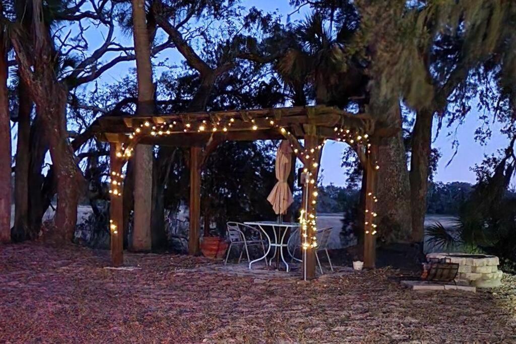 Secluded Tiny House By The Marsh With Hunting Island Beach Pass Frogmore エクステリア 写真